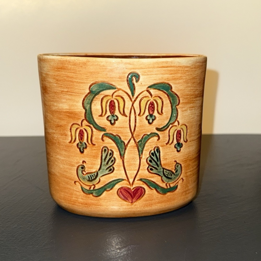 Pennsbury Pottery Vintage Vase Primitive Farmhouse Bird Heart Floral Folk‎ Art
